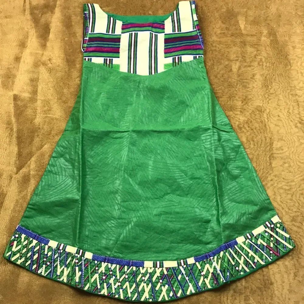 New Girl Christmas Dress Size 6/7 Approximately